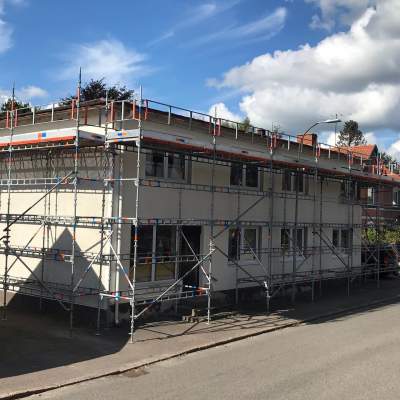 Instagram bild - Hantverkare i Malmö som erbjuder bl.a. takläggning & trädäck